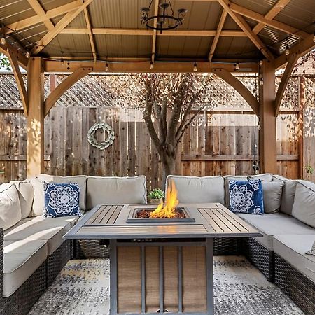 Brand New Listing - Windsor “Winetopia” Getaway 外观 照片