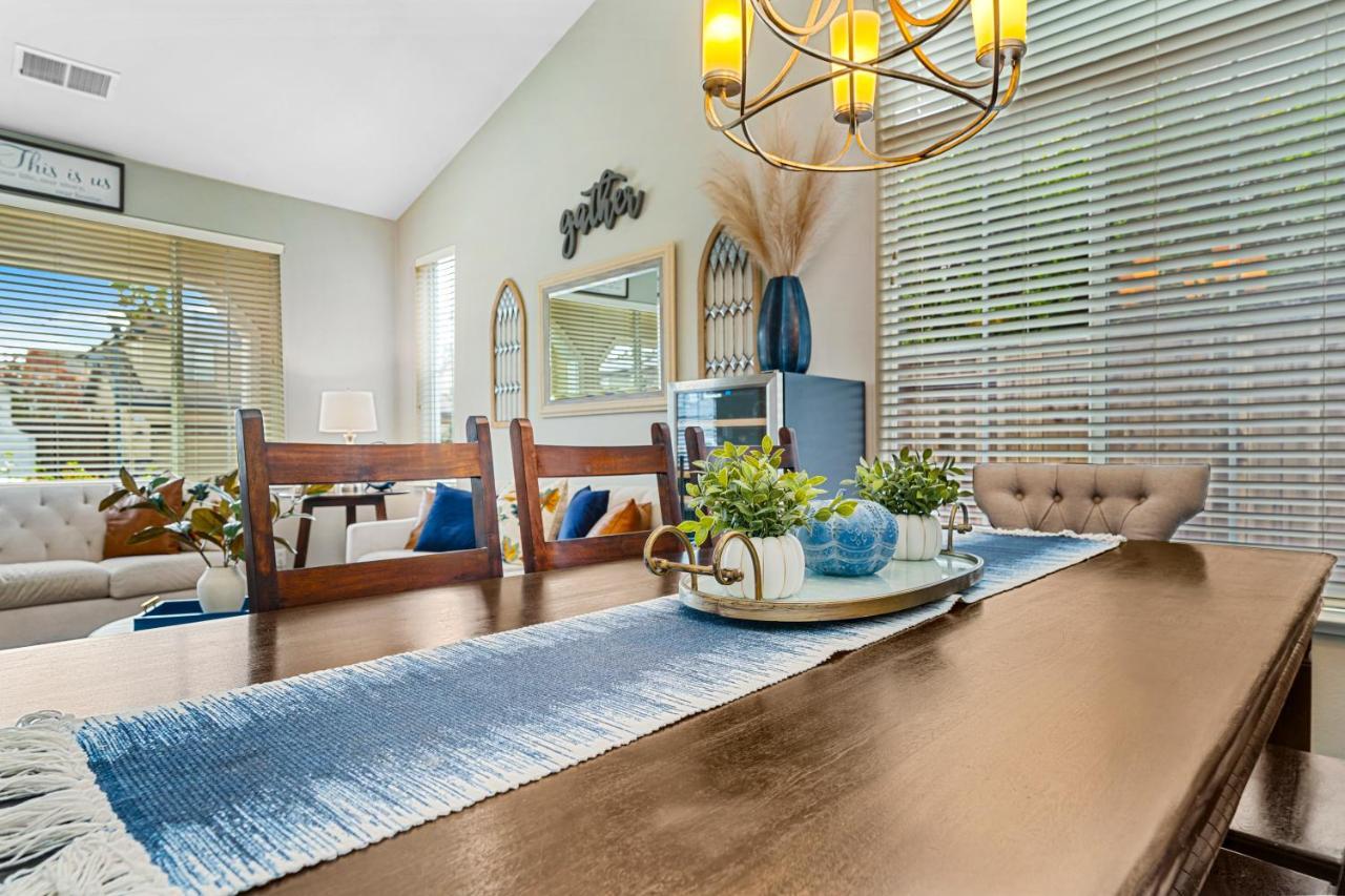 Brand New Listing - Windsor “Winetopia” Getaway 外观 照片