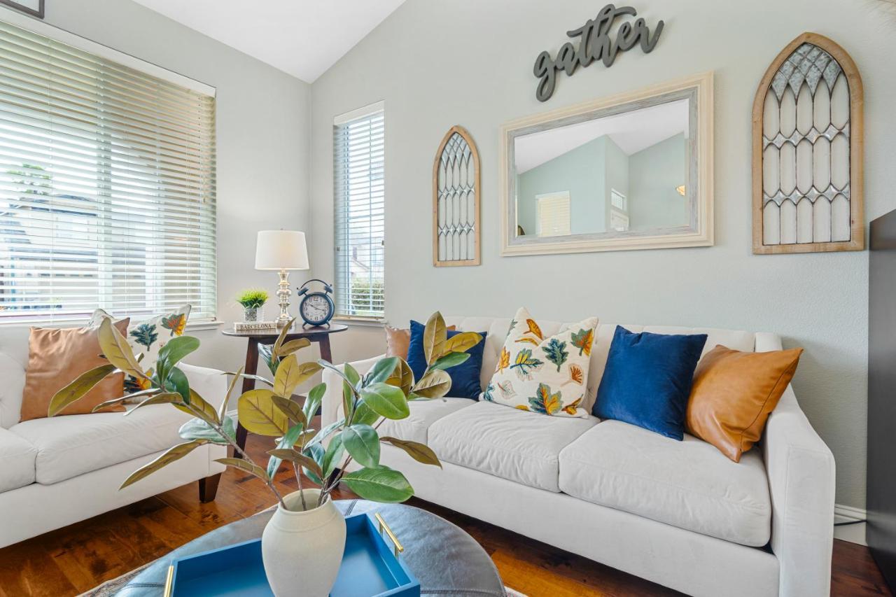 Brand New Listing - Windsor “Winetopia” Getaway 外观 照片