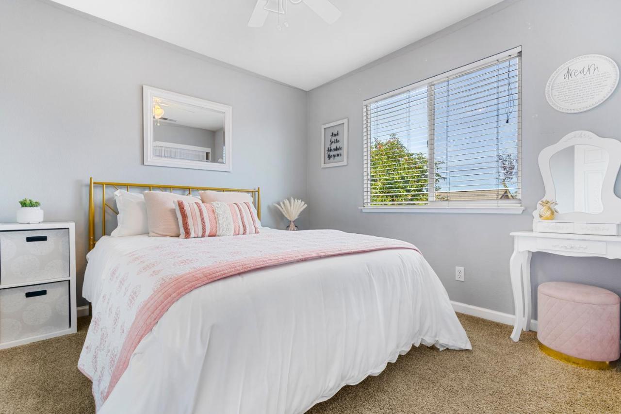 Brand New Listing - Windsor “Winetopia” Getaway 外观 照片